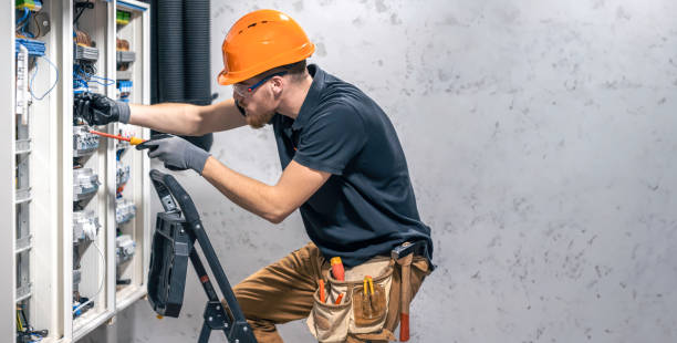 Best Affordable Electrician  in Quincy, IL